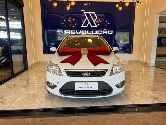 FORD FOCUS 1.6 GLX 16V FLEX 4P MANUAL FORD FOCUS 1.6 GLX 16V FLEX 4P MANUAL